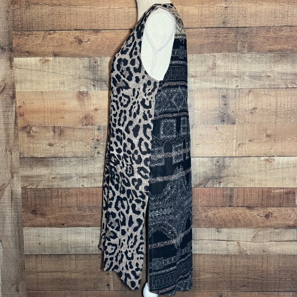 John • Mark Leopard Print Sleeveless Tunic Embroidered size Medium - Picture 2 of 11